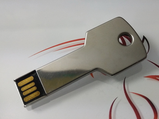 Pendrive w kształcie klucza